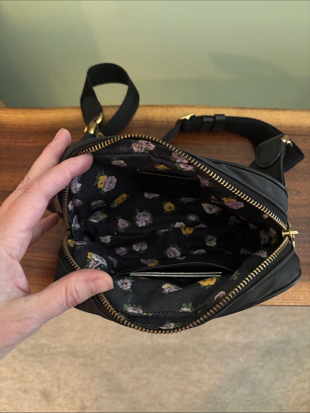 Coach women’s belt bag - Picture 3 of 4